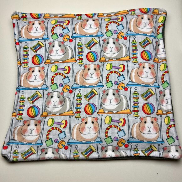 Guinea Pig Piddle Pee Pad X 2 Fleece 11" Square Reversible Washable Reusable New - Picture 3 of 6